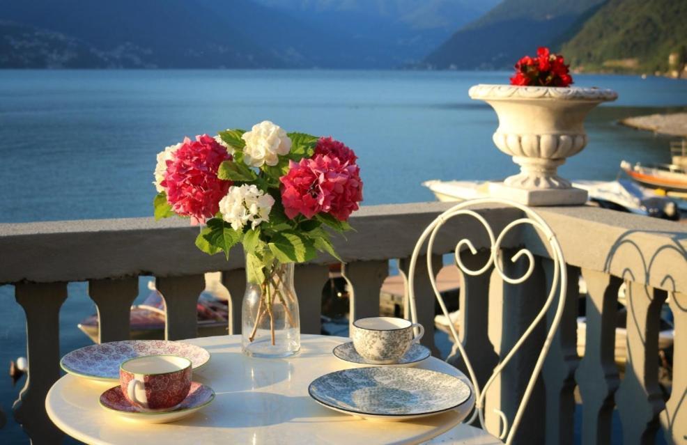 Ortensie & Oleandri Al Lago - By Myhomeincomo Argegno Exterior photo